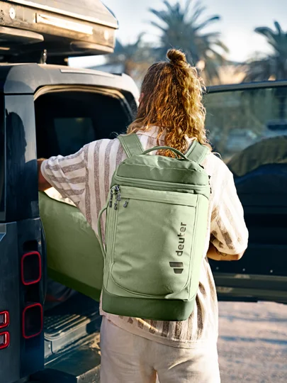 DUFFEL_PRO_ROLLER_SideShot_36_Florian-Rouzic_25