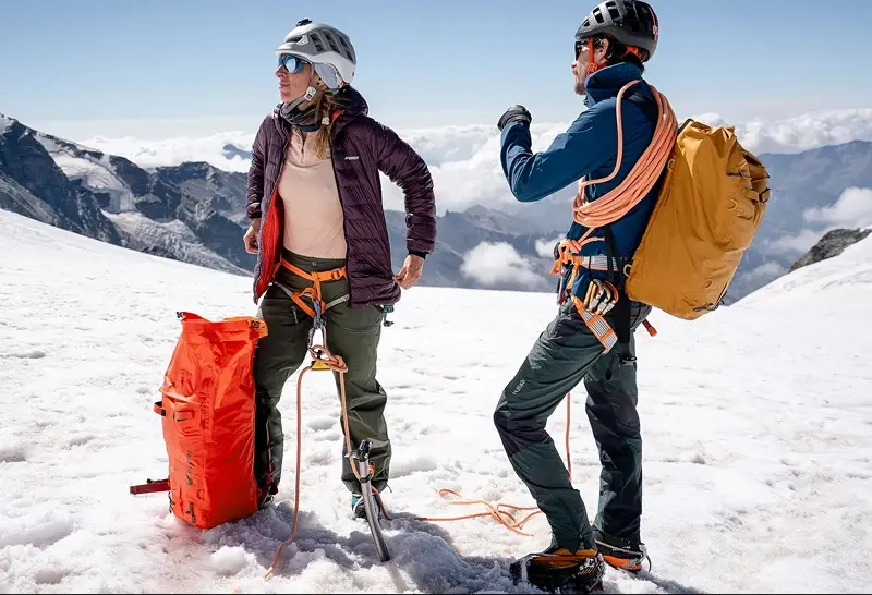cms-element-teaser-slider-1 mountain, snow, hiking, backpack, crampon/ice-axe