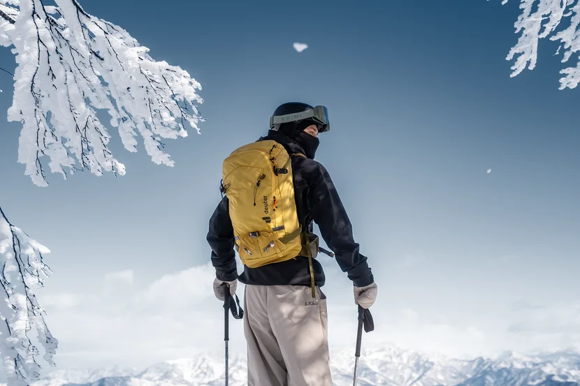 SnowSports_Freerider-Pro_Sideshot_18_Ourea-Productions