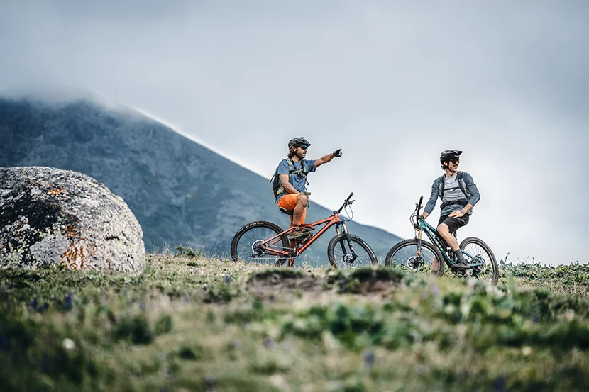 Bike_TransAlpine_Sideshot-1_Martin_Bissig_25