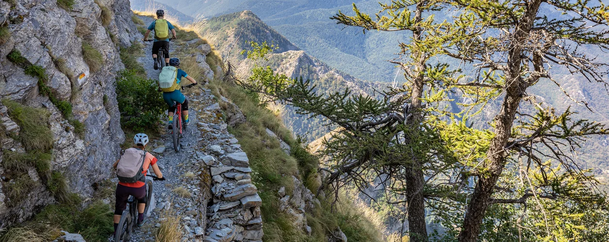 Bike_TransAlpine_Sideshot-3_Stefan_Neuhauser