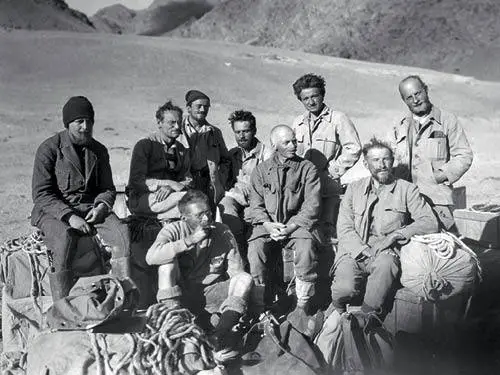 People, Person, Adult, Male, Man