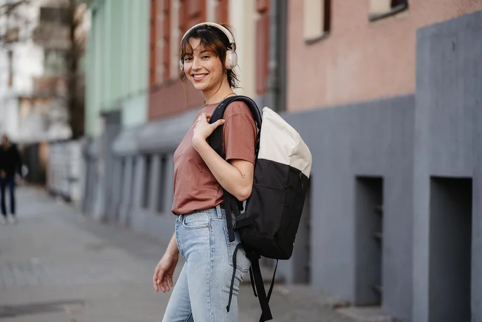 teufel-deuter-daypack-lifestyle-00548-1500x1000x72