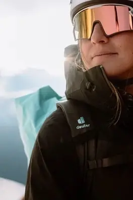 cms-element-headline-double-image-front ski jacket, outerwear, softshell, padded jacket, sunglasses