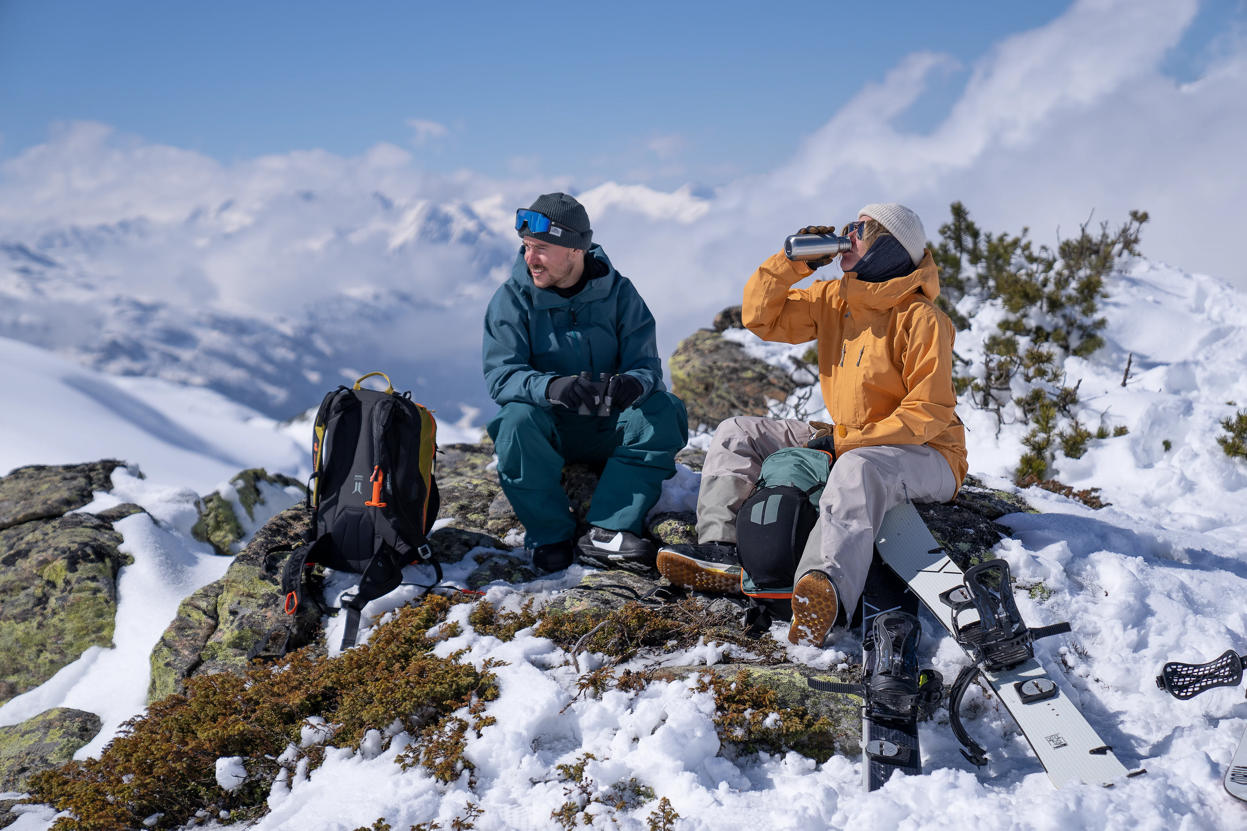 Snowsports_Alproof_Aestivation_Sideshot_17