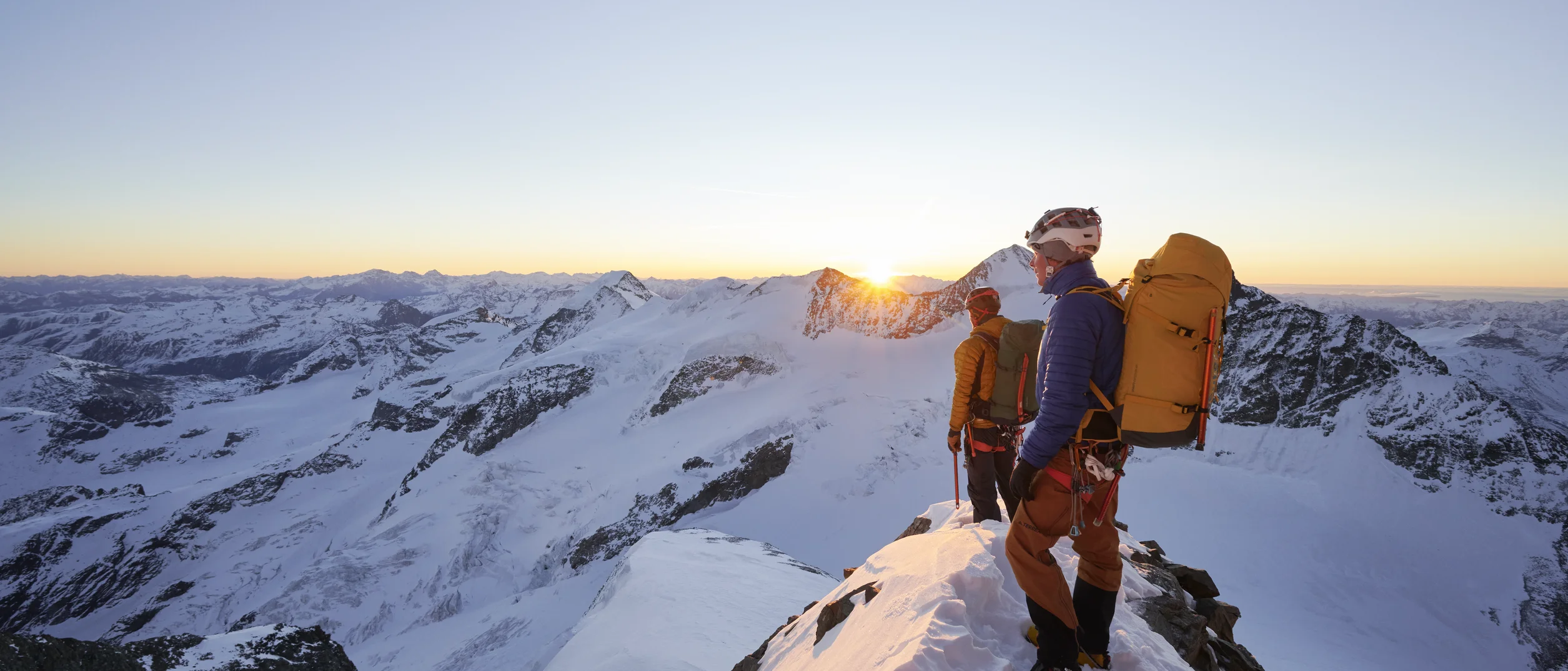 SC_SH7301_BERNINA_D169230@2x mountaineering, hikers, snow, backpack, sunrise