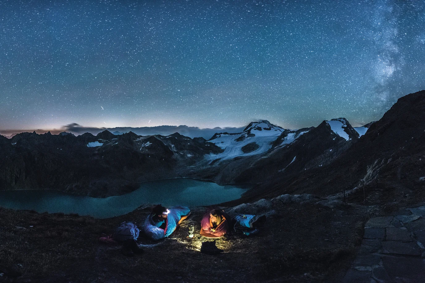 SleepingBag_Daunenschlafsaecke_Astro_3@2x SleepingBag_Daunenschlafsaecke_Astro_3@2x