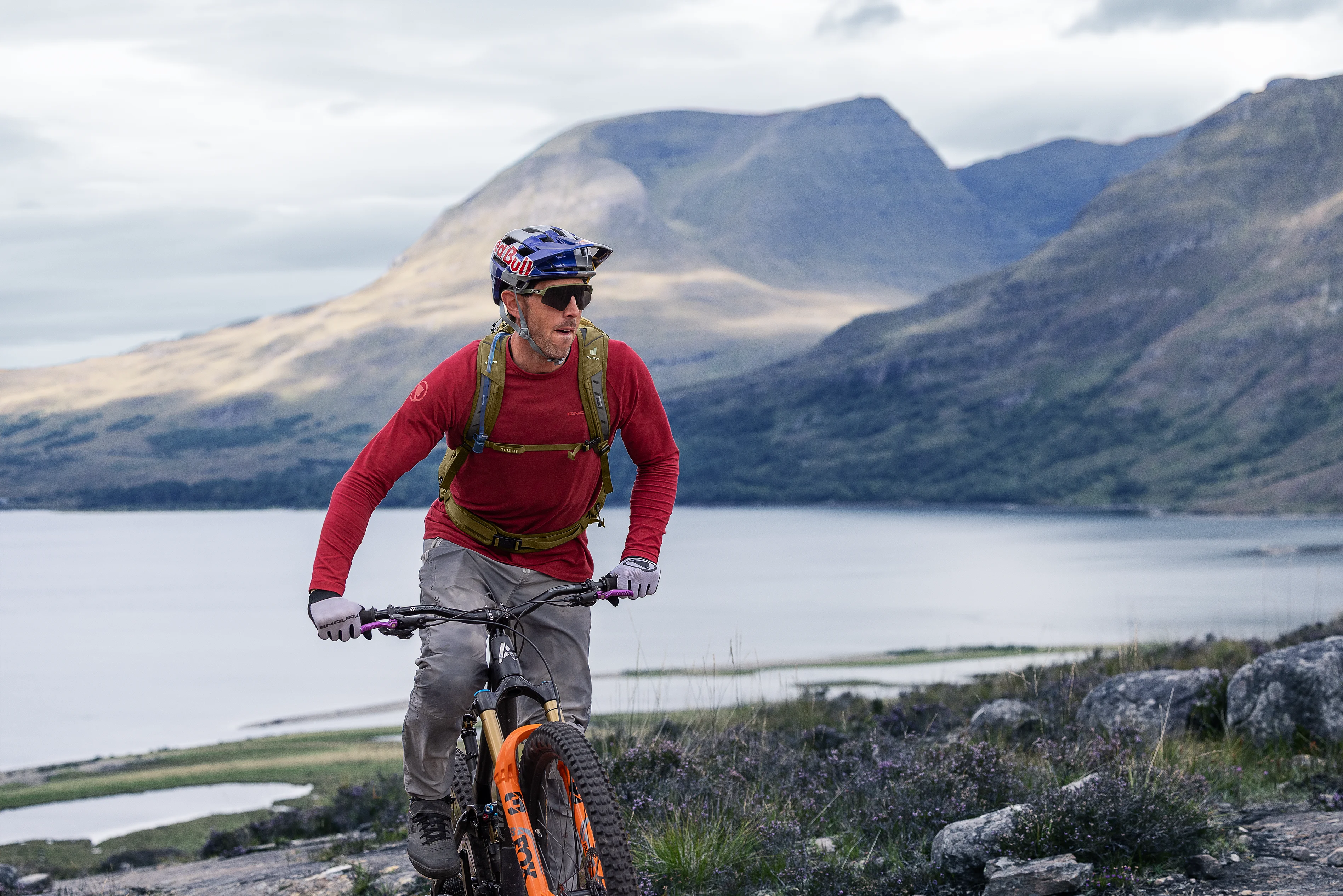 BIKE_Attack_Sidehot_20_2025