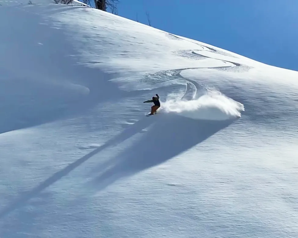 snow, skiing, skier, powder, mountain, skiing, snow, snowboard, groomed slope, mountain