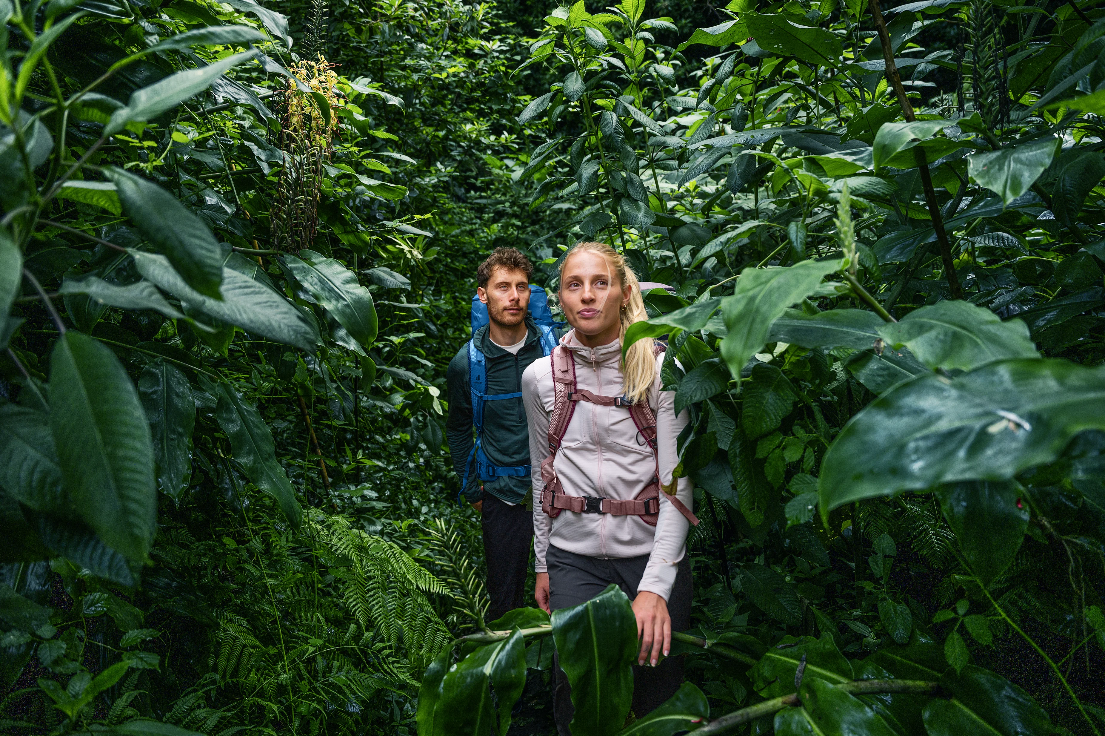 HIKING_FuturaPro_Sideshot_7_LukasKusstatscher