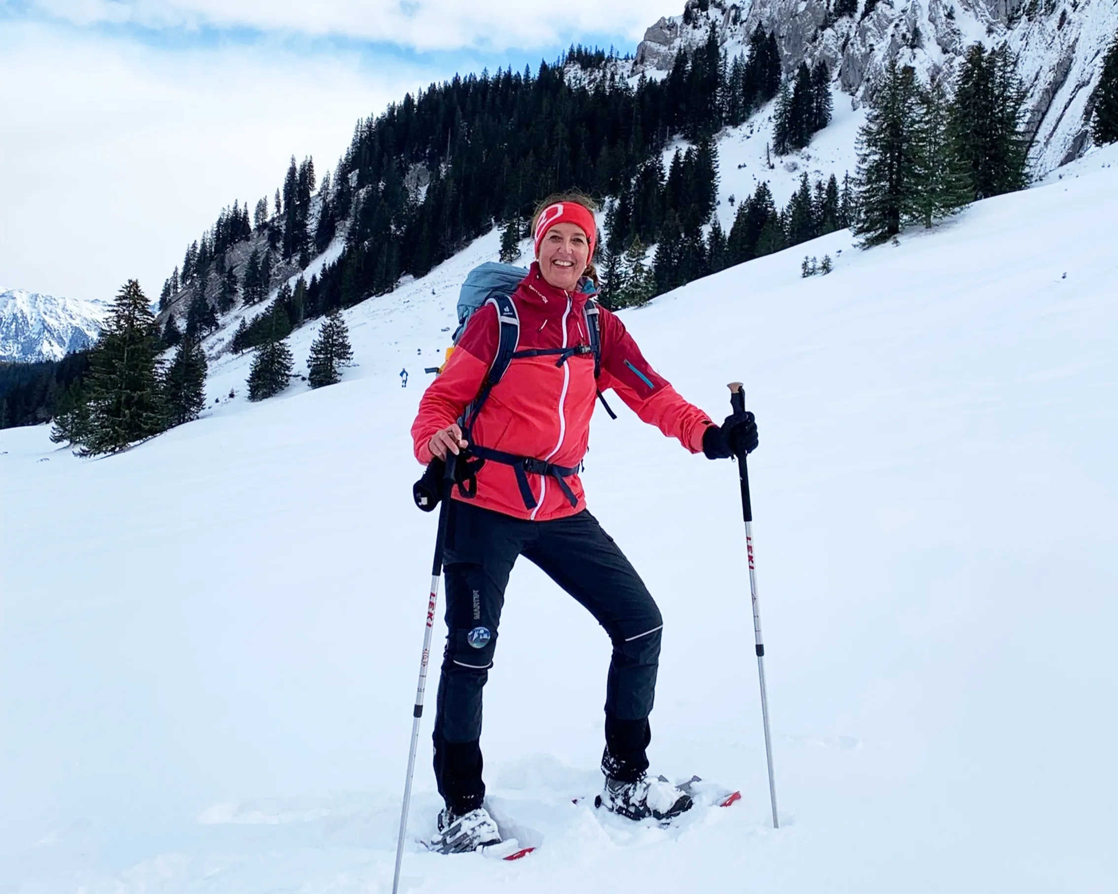 skiing, snow, hiking, winter jacket, mountains, hiker, snow, skiing, red jacket, backpack