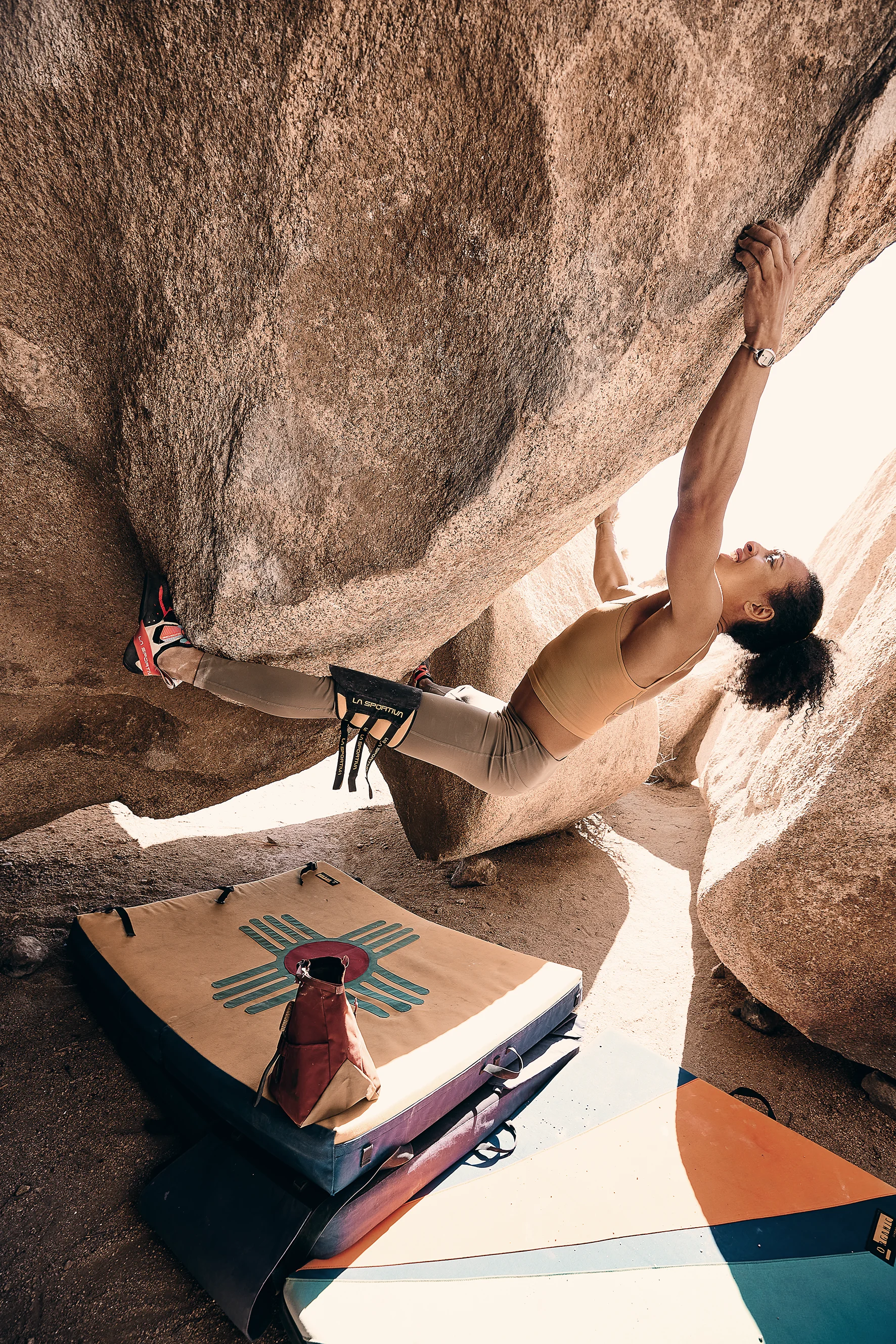 Climbing_GravityBoulderBag_Sideshot_2_DagLarson Climbing_GravityBoulderBag_Sideshot_2_DagLarson