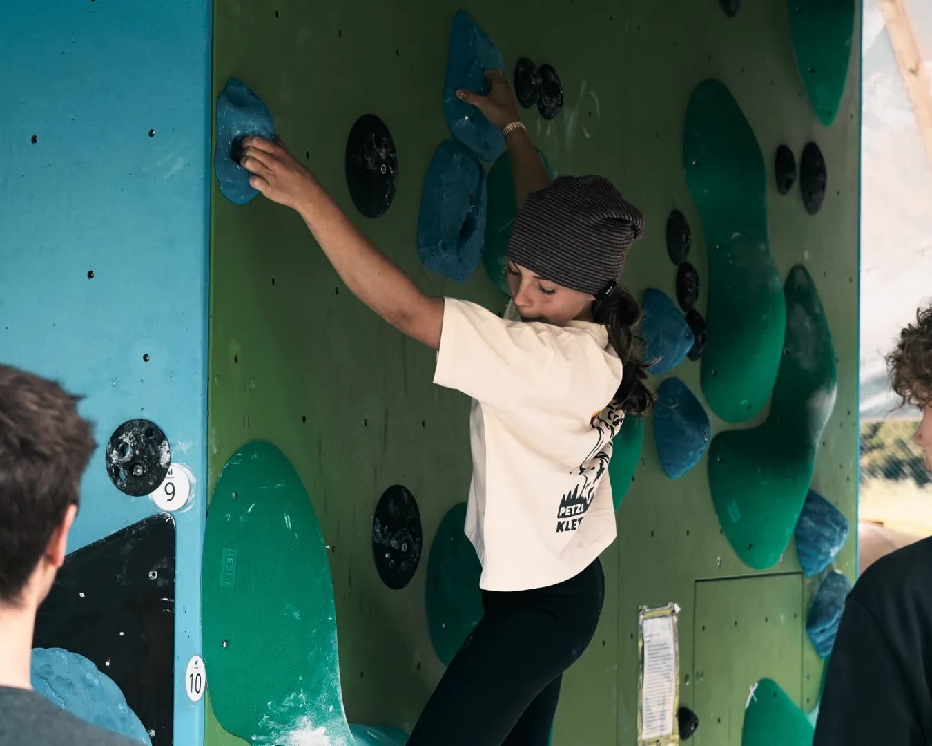 climbing, rock climbing, bouldering, person, sport