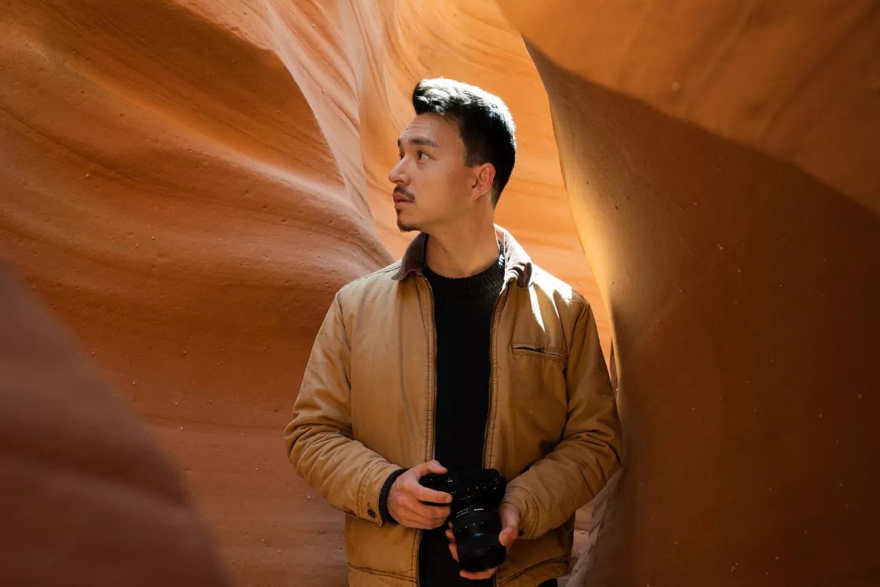 sandstone, jacket, camera, man, outdoor