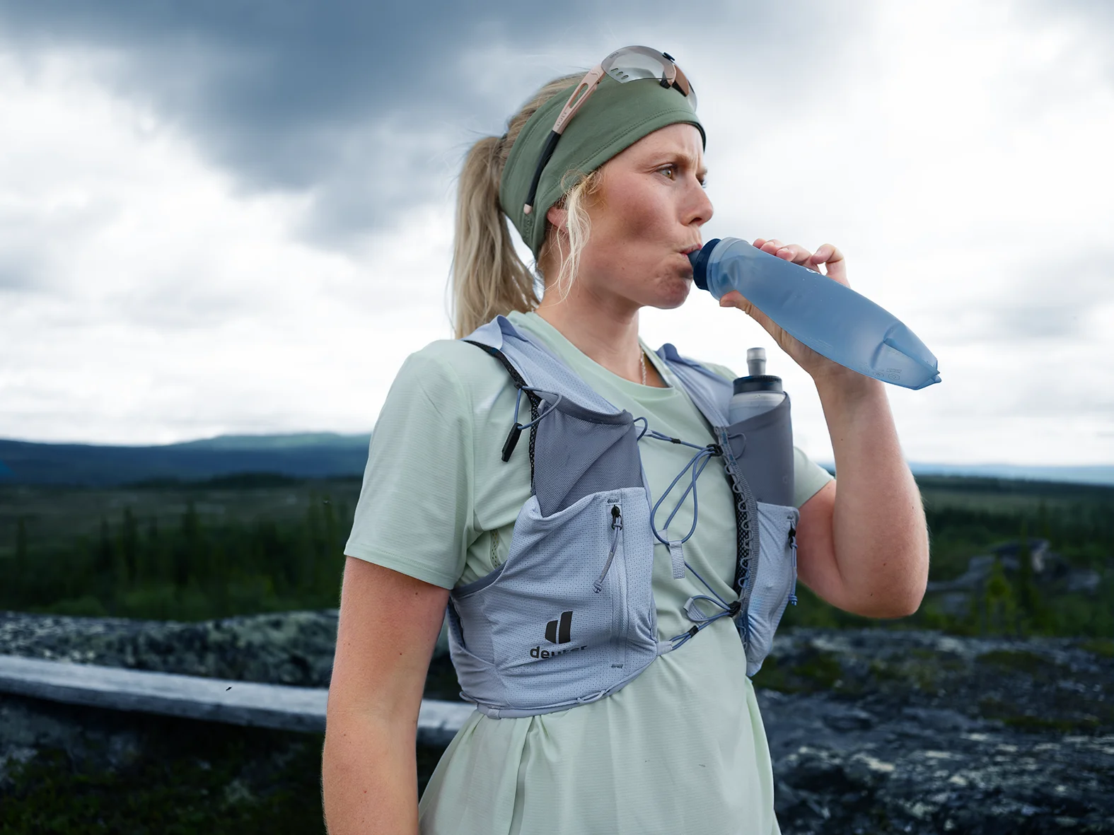 hydration, water bottle, outdoor, hydration vest, athletic