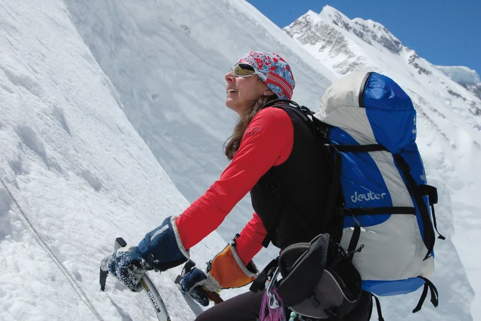 Gerlinde kurz vor Lager I ( Kangch)c. Ralf Dujmovits