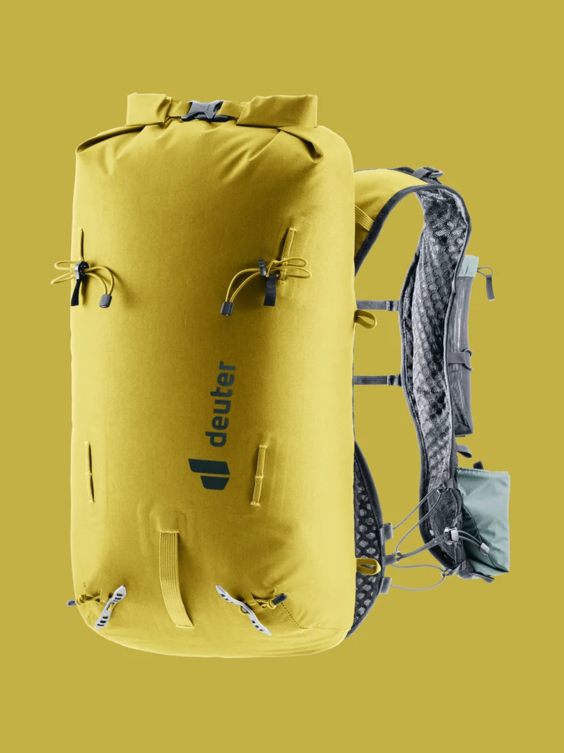 3363023-8205-Vertrail16_turmeric_teal-1@2x