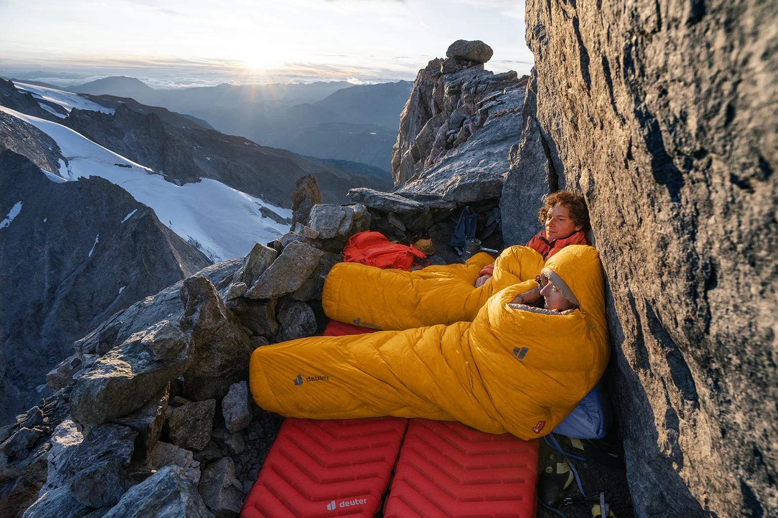 Sleepingbag_ASTRO_Sideshot-12_Jake_Holland_26