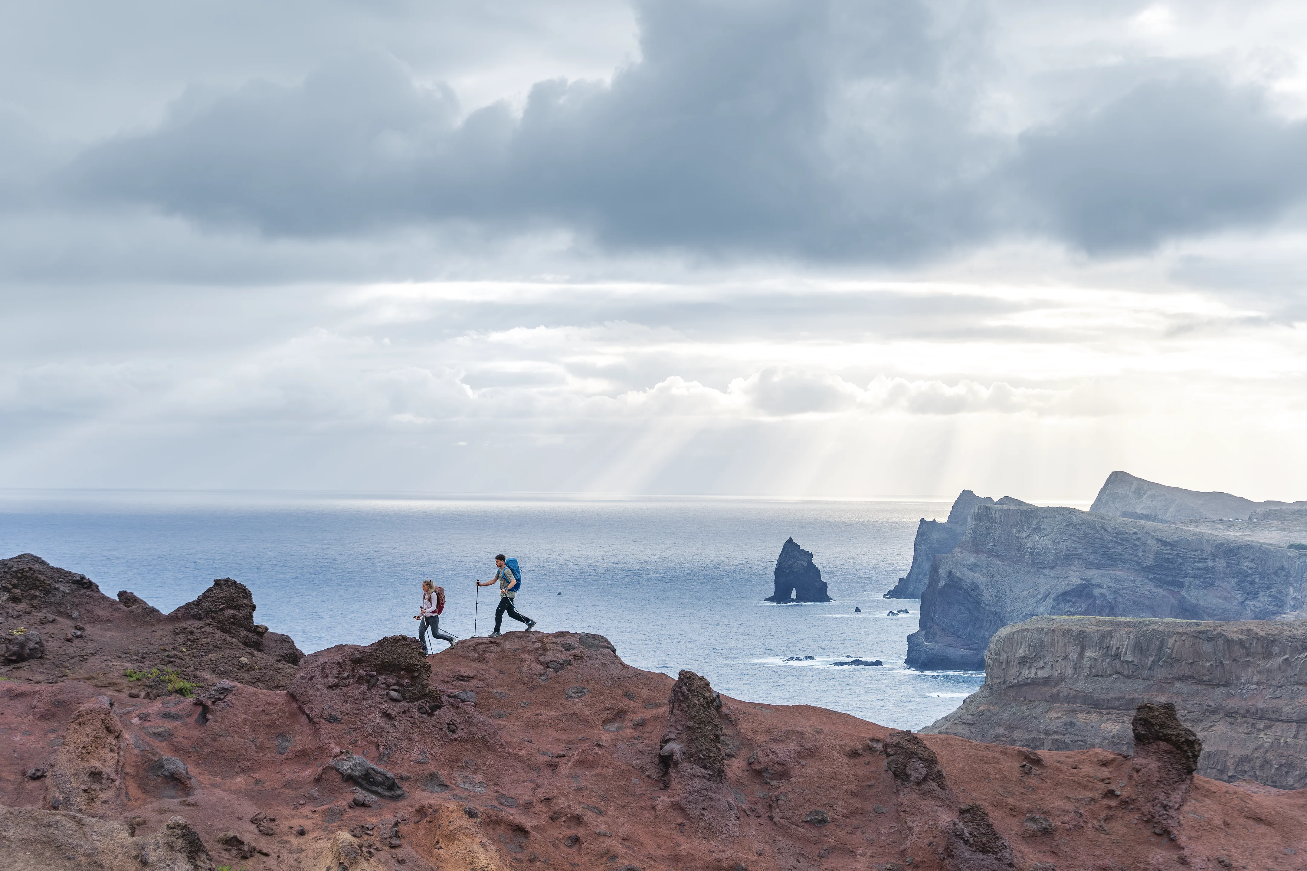HIKING_FuturaPro_Sideshot_3_LukasKusstatscher